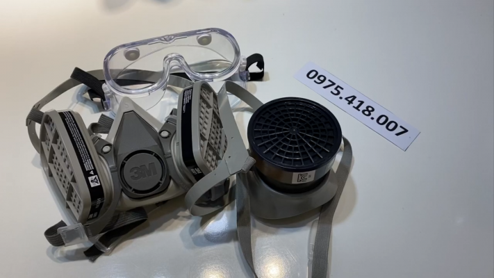 Gioi thieu mat na phong doc 3M6100 su dung 2 phin loc va mat na 3m 3100 1 phin loc First Frame